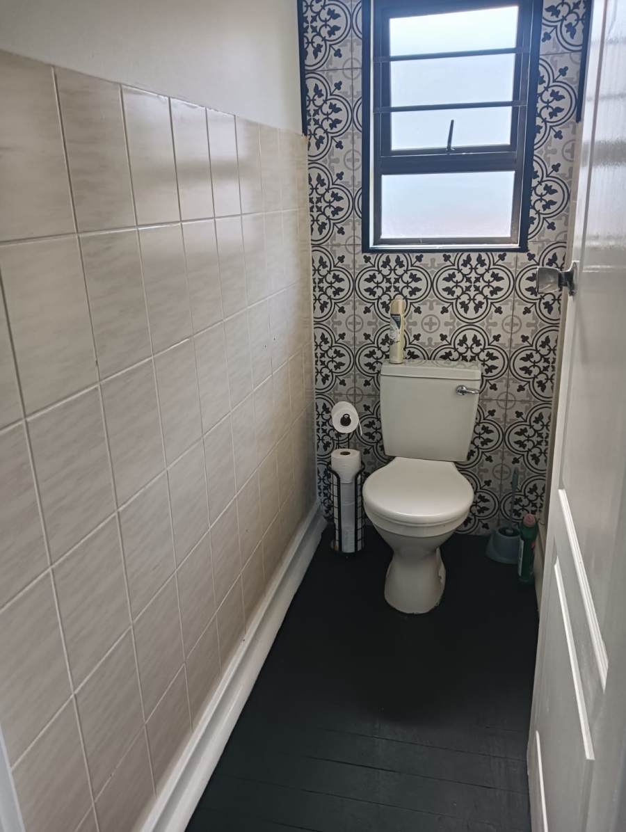 2 Bedroom Property for Sale in Hickmans River Eastern Cape